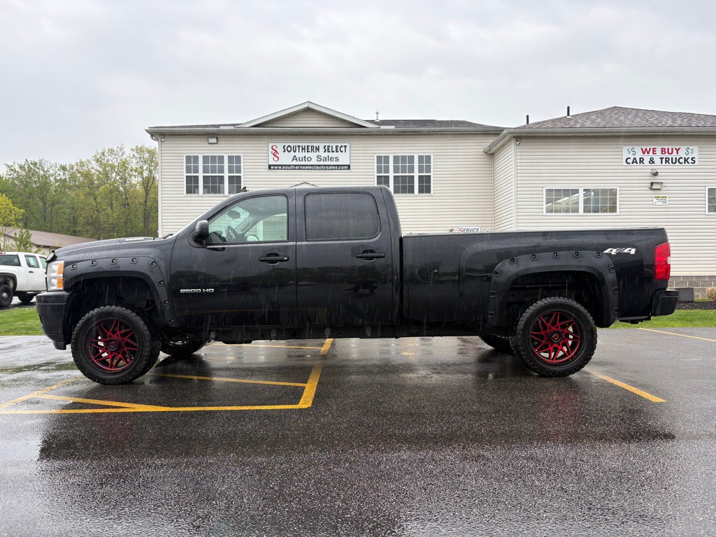 2011 Chevrolet Silverado 1500 Image 1