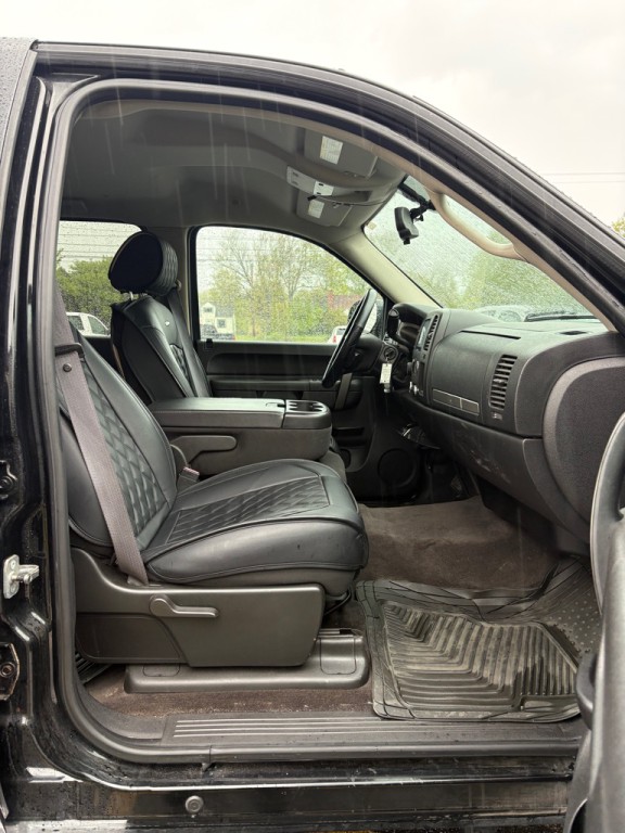 2011 Chevrolet Silverado 1500 Image 12