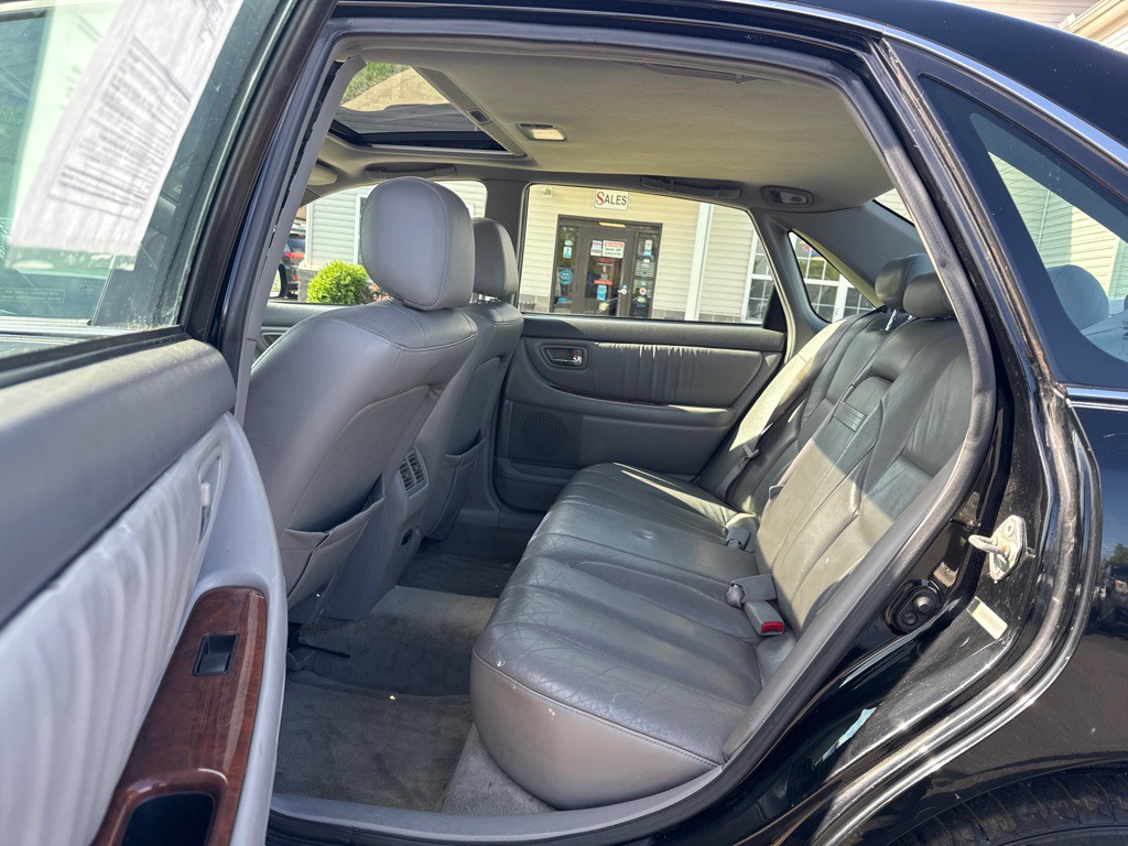 2002 Toyota Avalon Image 10