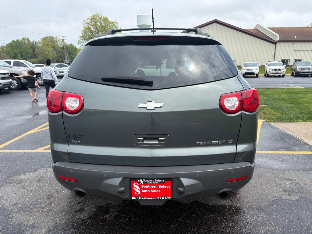 2010 Chevrolet Traverse Image 7