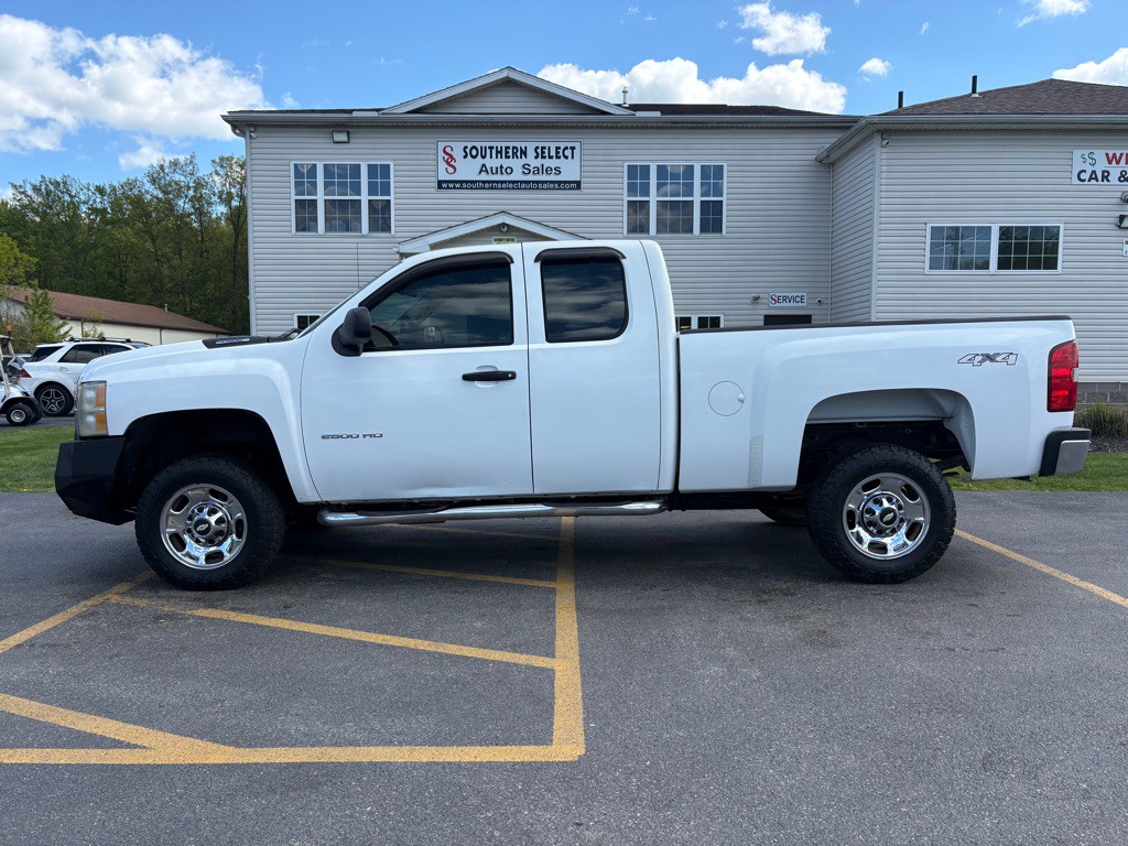 2011 Chevrolet Silverado 1500 Image 1