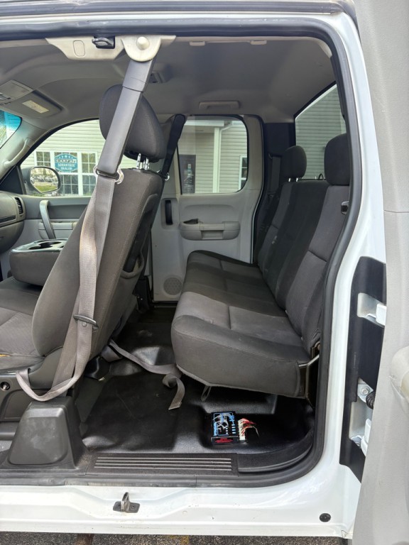 2011 Chevrolet Silverado 1500 Image 11
