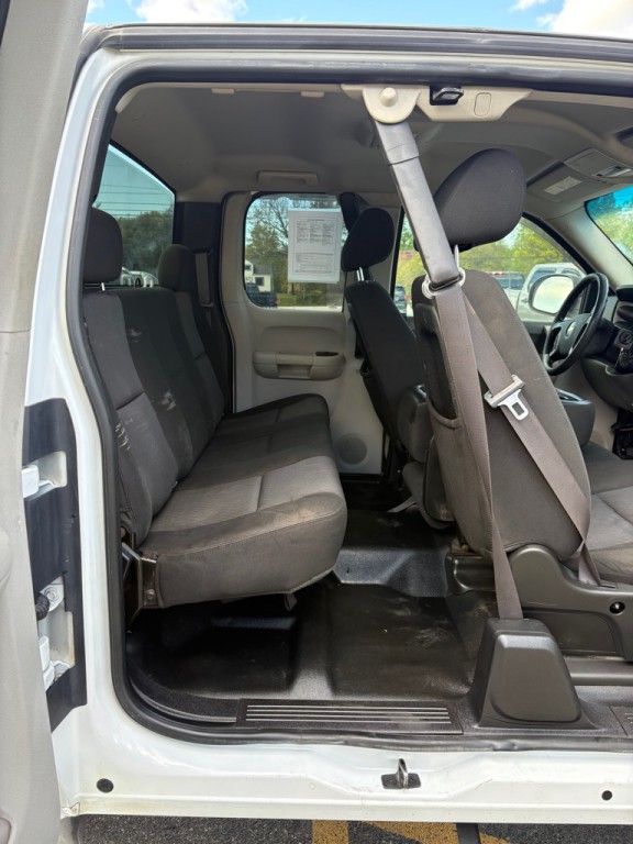 2011 Chevrolet Silverado 1500 Image 13