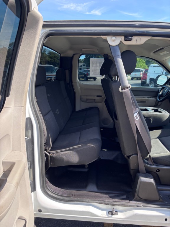 2011 Chevrolet Silverado 1500 Image 13