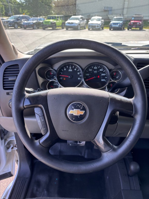 2011 Chevrolet Silverado 1500 Image 16