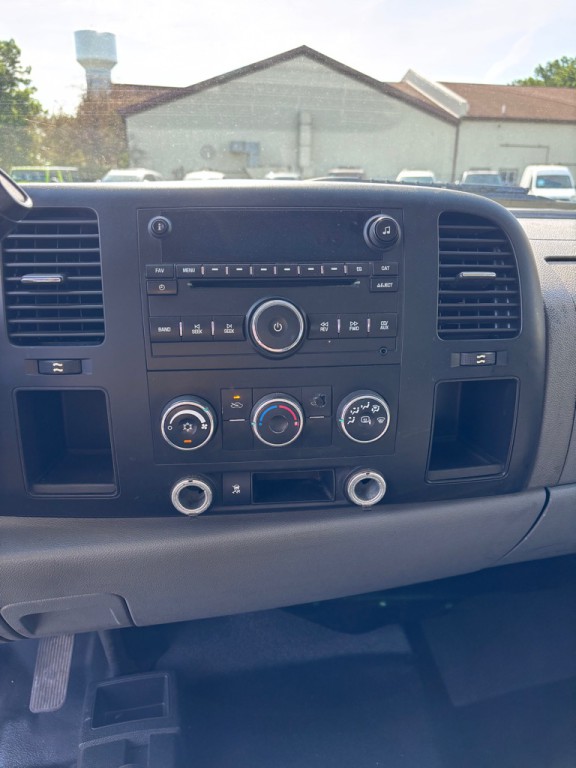 2011 Chevrolet Silverado 1500 Image 17