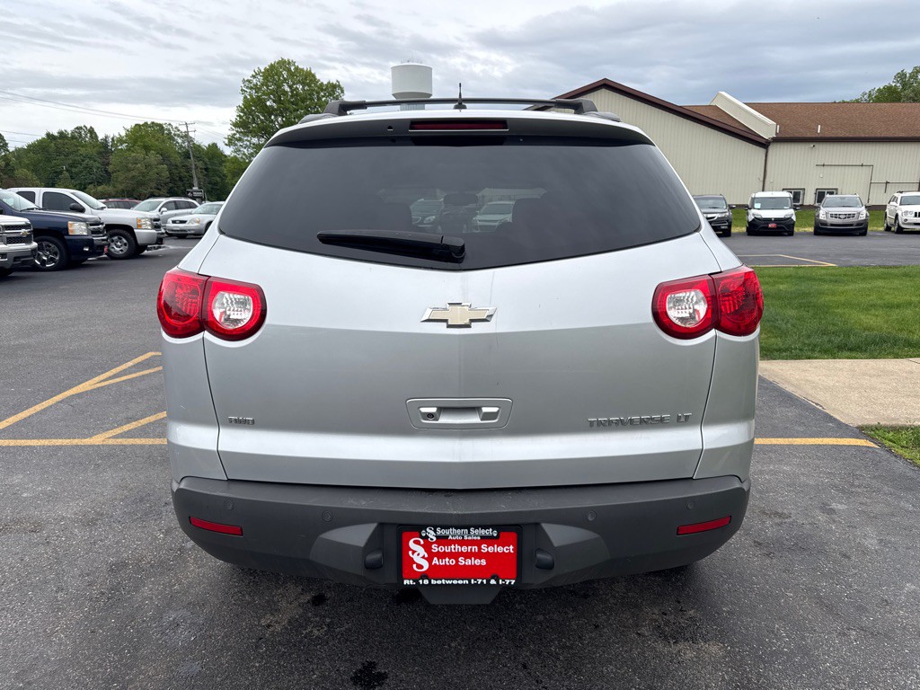 2010 Chevrolet Traverse Image 7