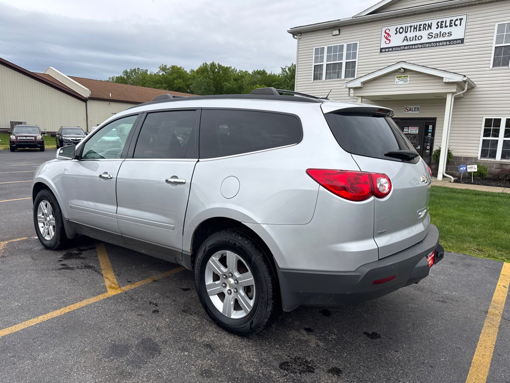 2010 Chevrolet Traverse Image 8