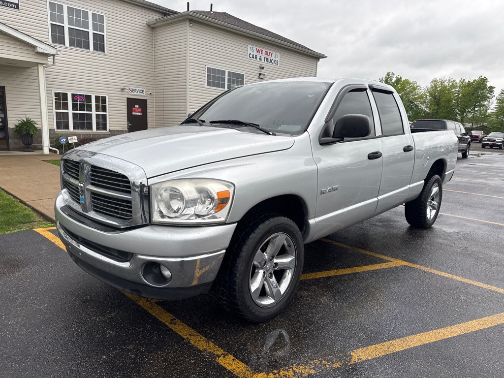 2008 Dodge Ram 1500 Image 2