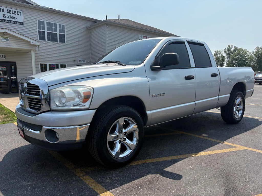 2008 Dodge Ram 1500 Image 2