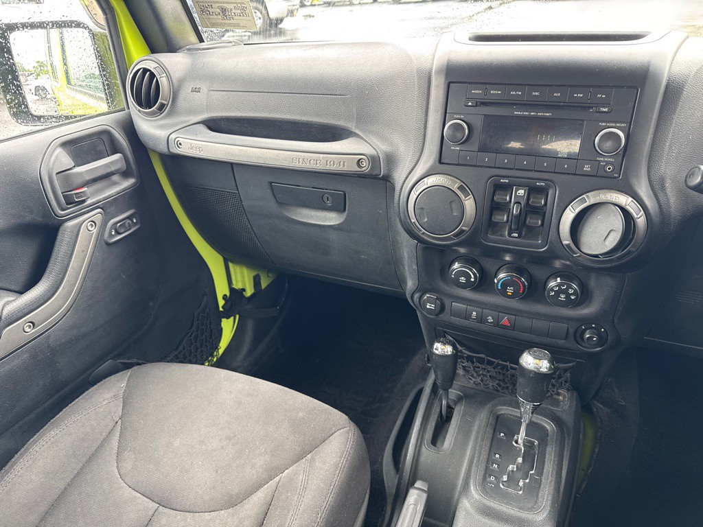 2016 Jeep Wrangler Unlimited Image 16