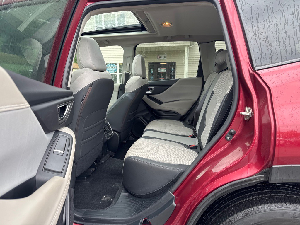 2020 Subaru Forester Image 11
