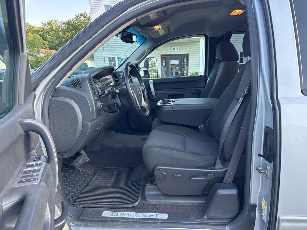 2012 Chevrolet Silverado 1500 Image 11