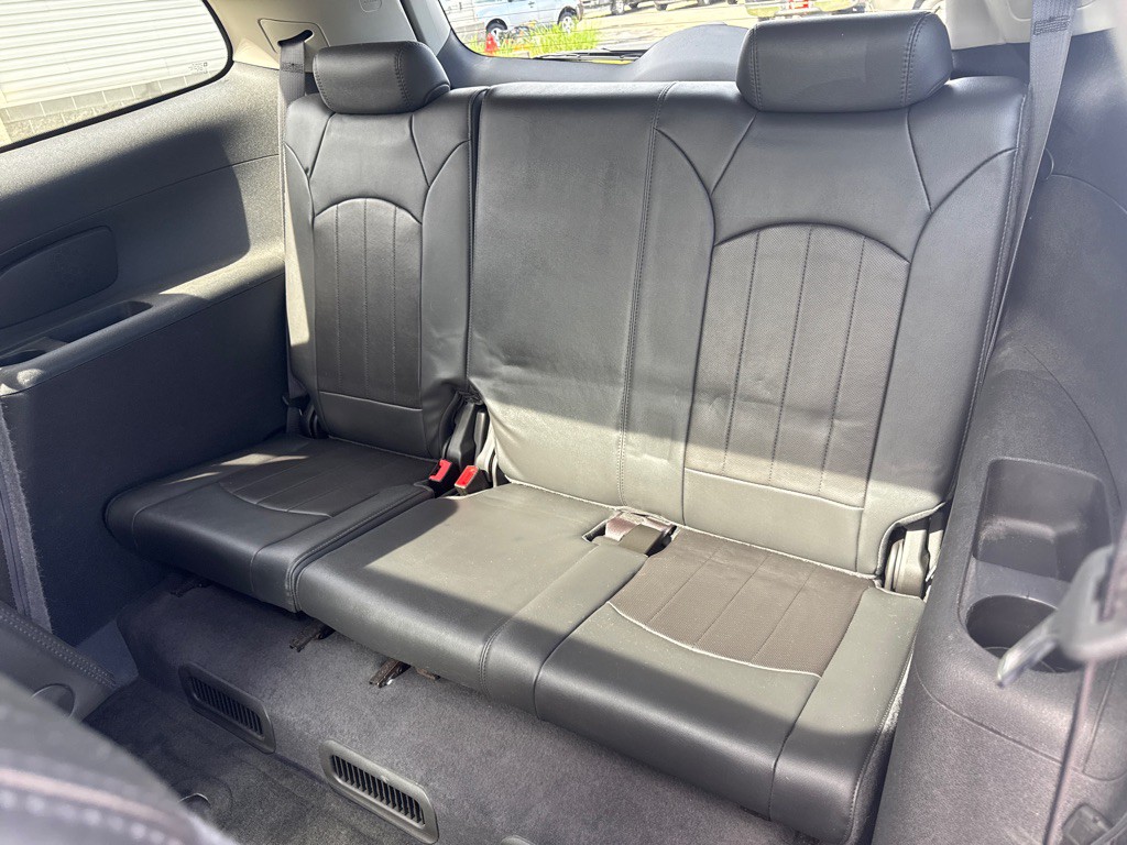 2012 Buick Enclave Image 12