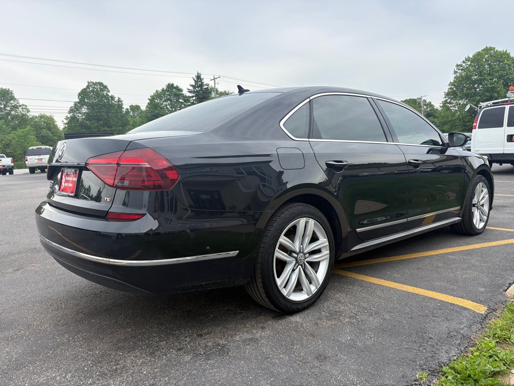 2017 Volkswagen Passat Image 6