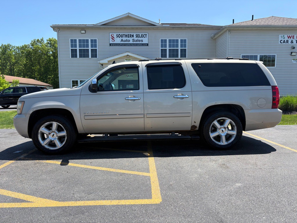 2007 Chevrolet Suburban Image 1