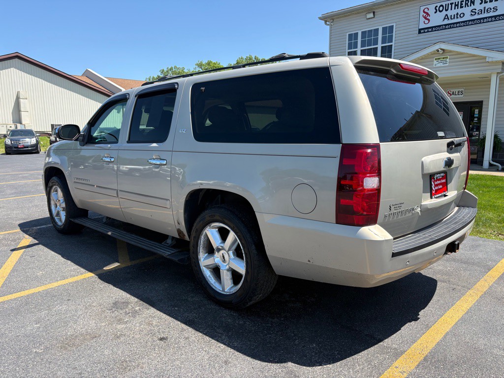 2007 Chevrolet Suburban Image 8
