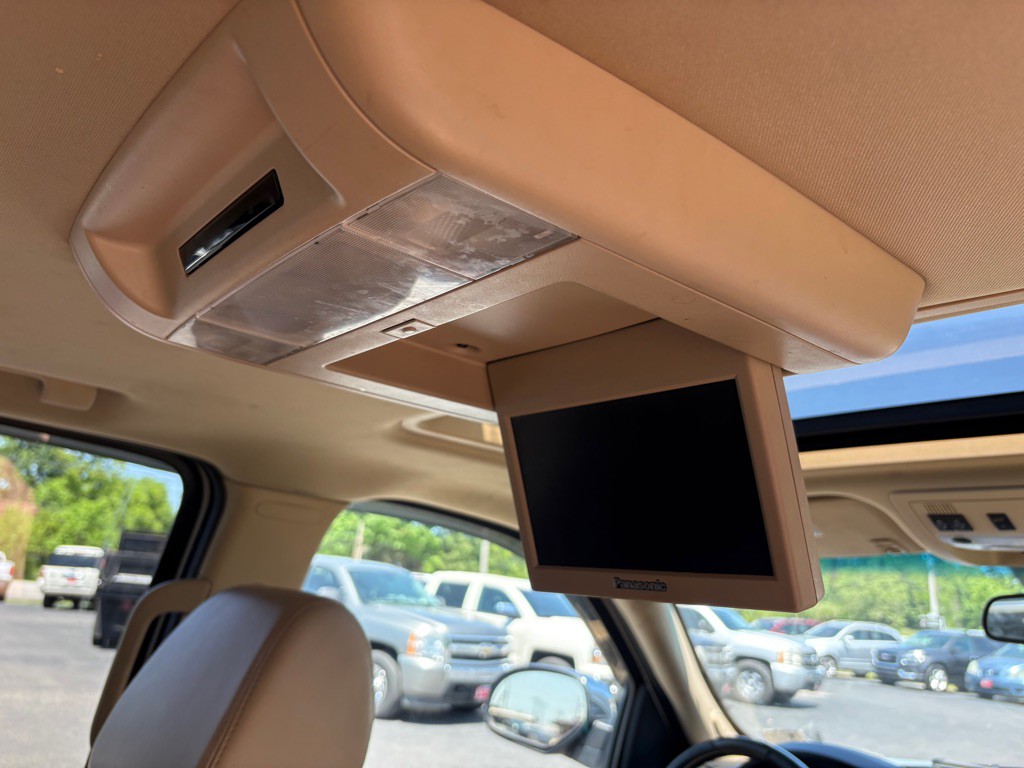 2007 Chevrolet Suburban Image 13