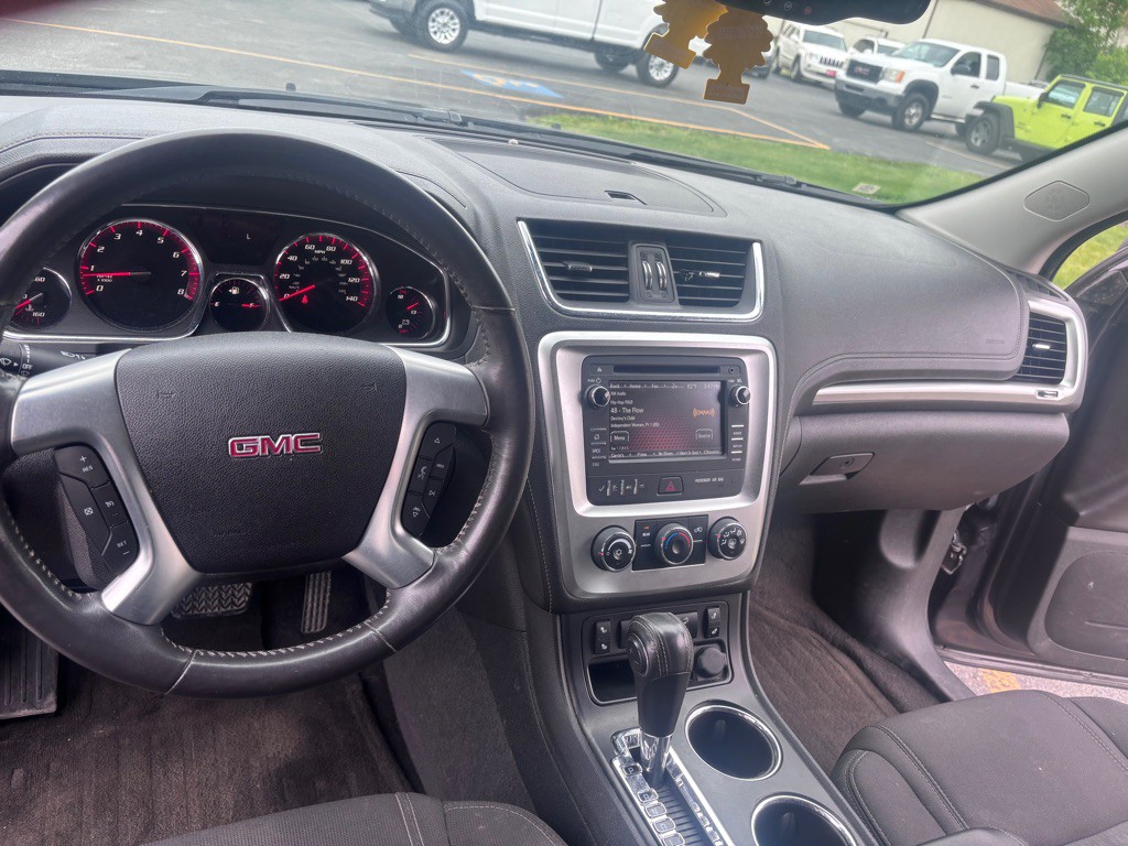 2015 GMC Acadia Image 17