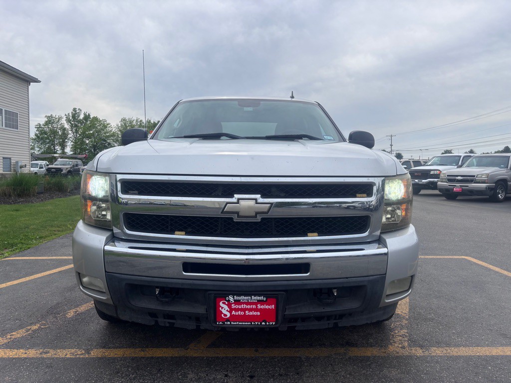 2011 Chevrolet Silverado 1500 Image 3