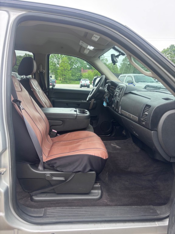 2011 Chevrolet Silverado 1500 Image 11
