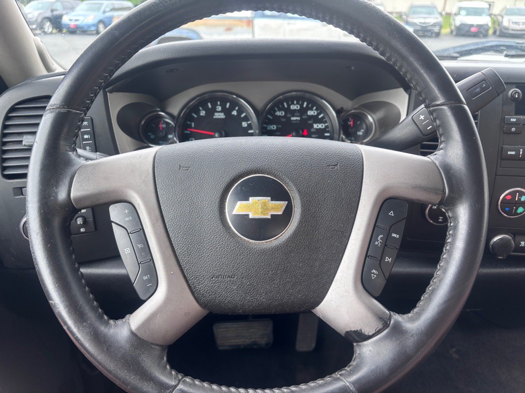 2011 Chevrolet Silverado 1500 Image 16
