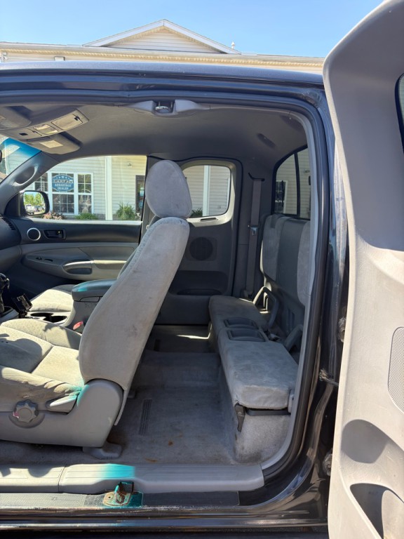2006 Toyota Tacoma Image 11