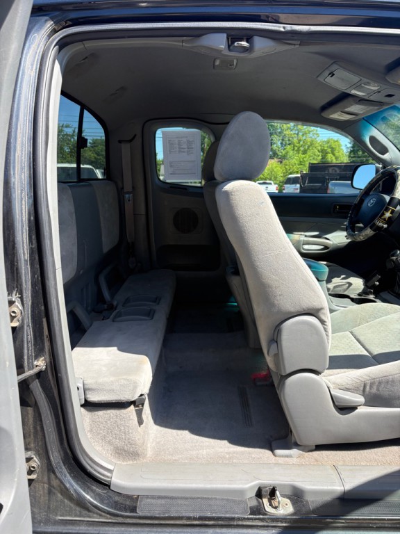 2006 Toyota Tacoma Image 13