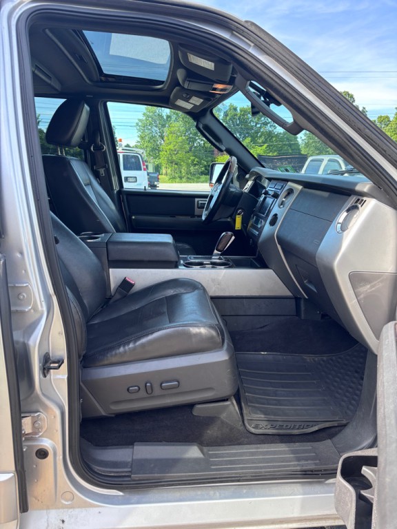 2010 Ford Expedition Image 11