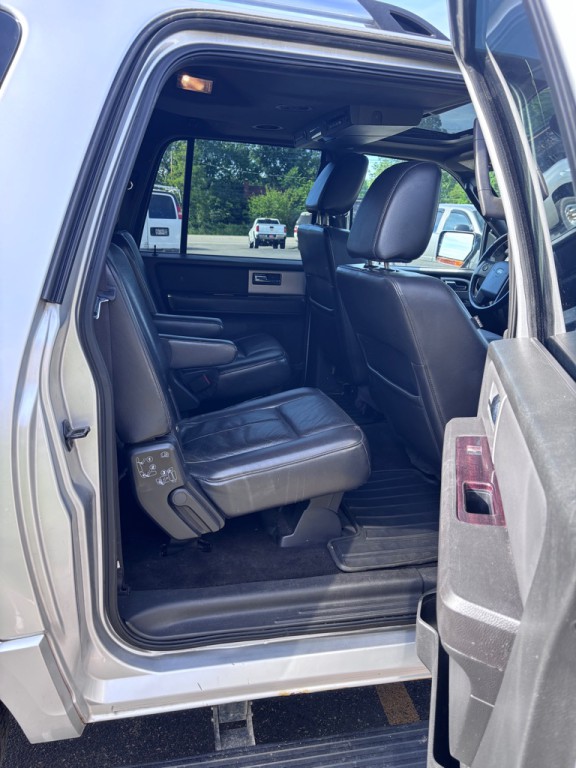 2010 Ford Expedition Image 12