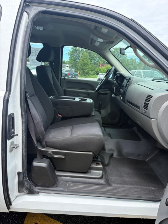 2010 Chevrolet Silverado 1500 Image 11