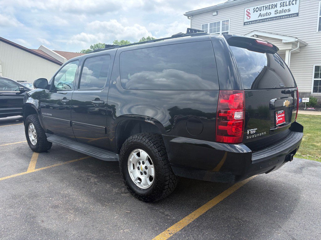 2010 Chevrolet Suburban Image 8