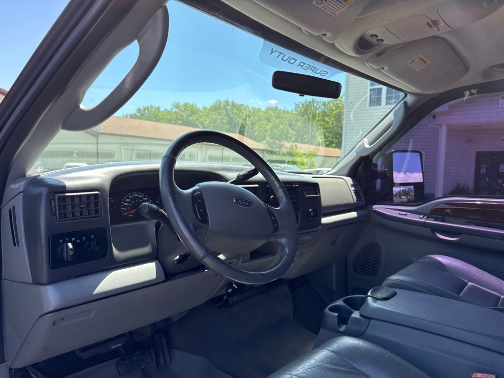 2004 Ford F-250 Image 17