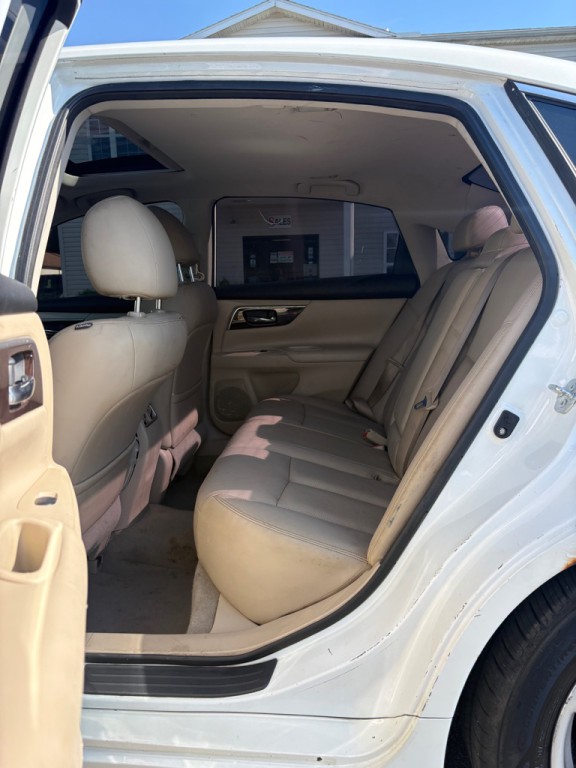 2014 Nissan Altima Image 10