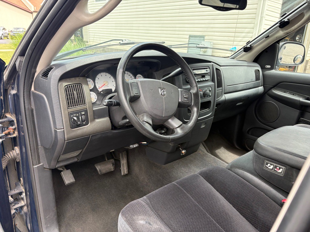 2004 Dodge Ram 1500 Image 13