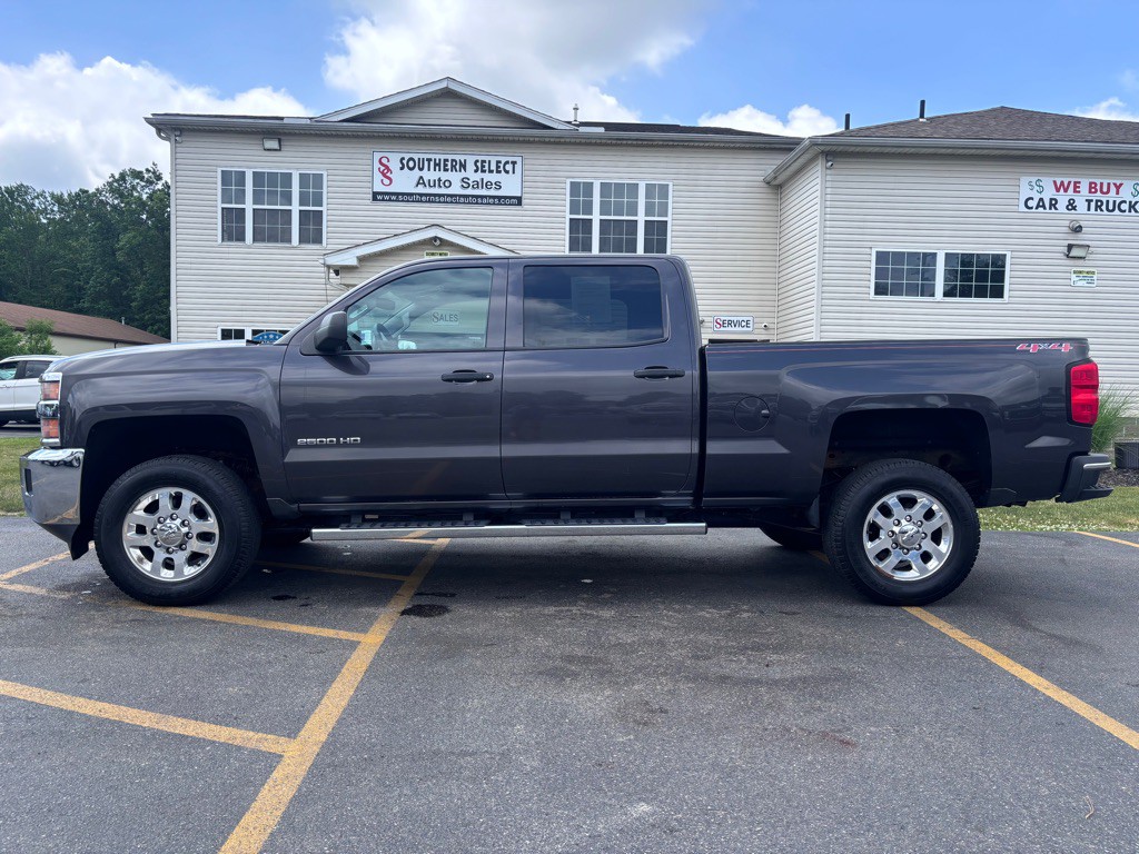 2015 Chevrolet Silverado 1500 Image 1