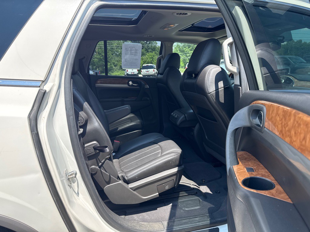 2011 Buick Enclave Image 14
