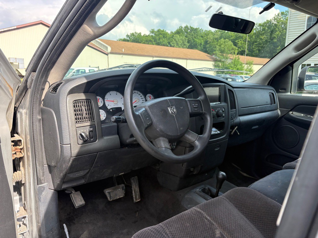 2004 Dodge Ram 2500 Image 13