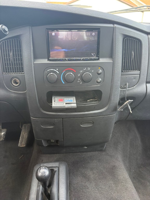 2004 Dodge Ram 2500 Image 15