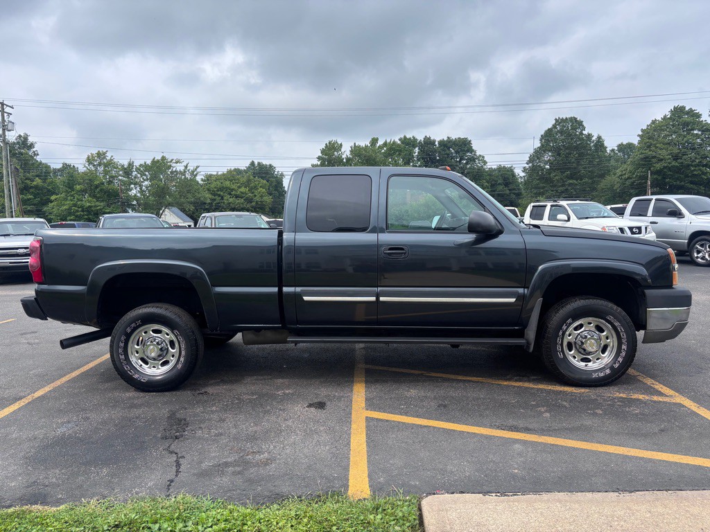 2004 Chevrolet Silverado 1500 Image 5