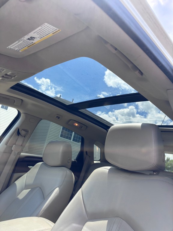 2013 Cadillac SRX Image 15