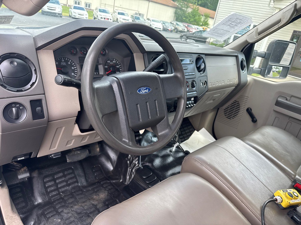 2008 Ford F-350 Image 12