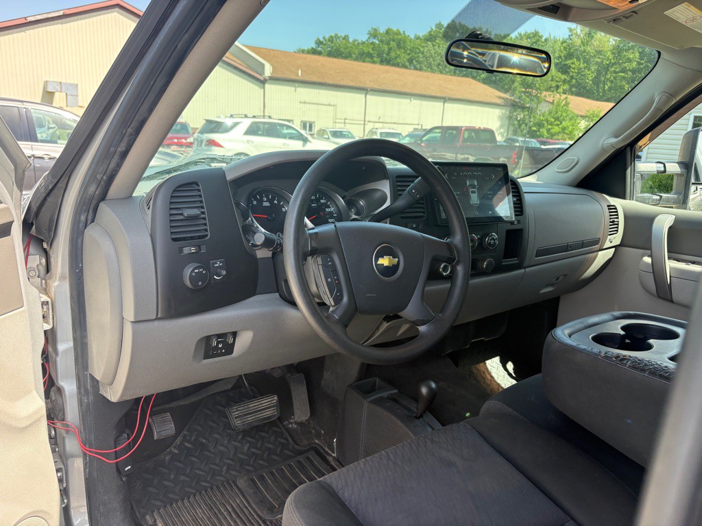 2010 Chevrolet Silverado 1500 Image 13
