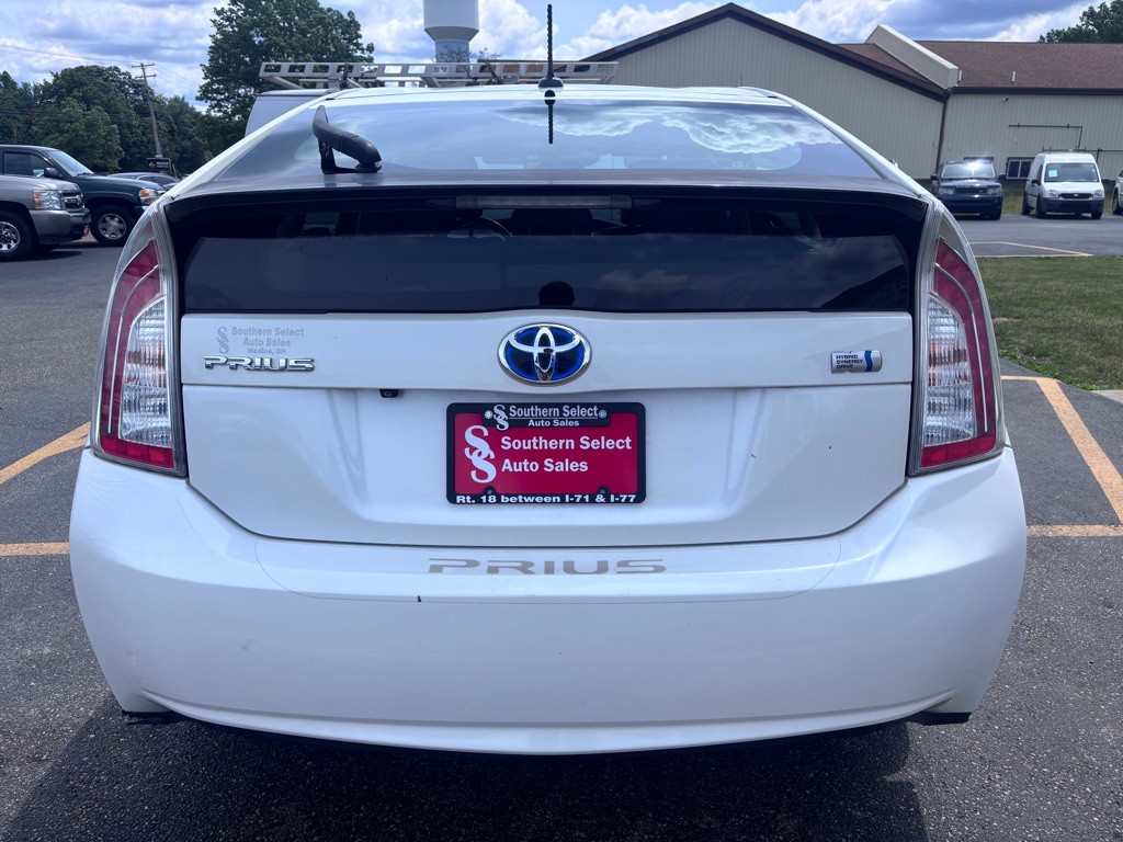 2012 Toyota Prius Image 7