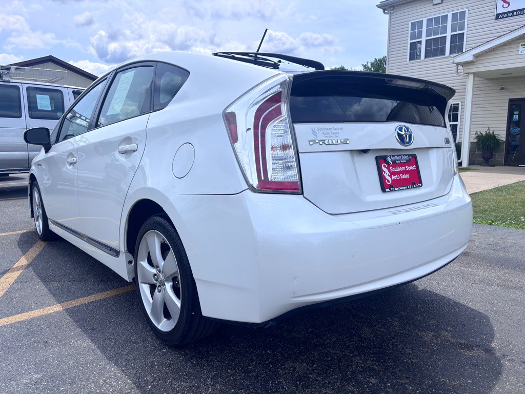 2012 Toyota Prius Image 8