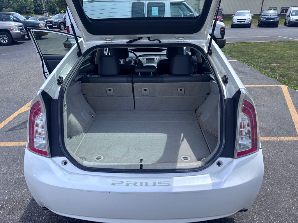 2012 Toyota Prius Image 9