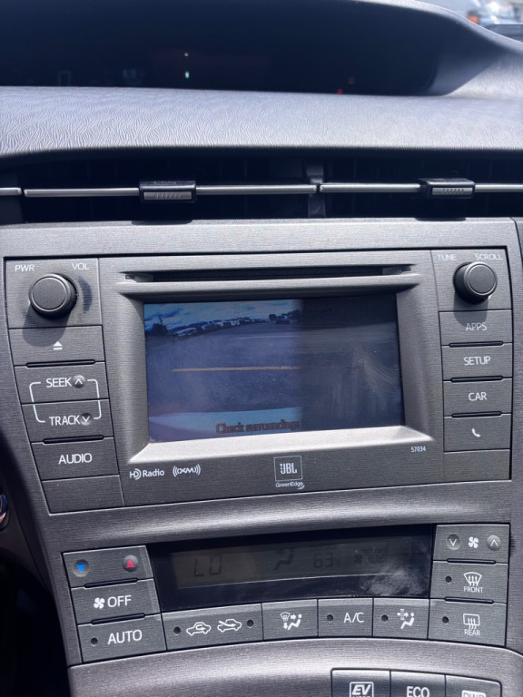 2012 Toyota Prius Image 18
