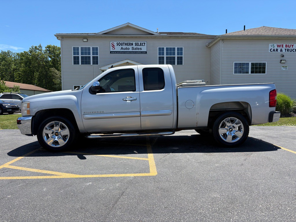 2011 Chevrolet Silverado 1500 Image 1