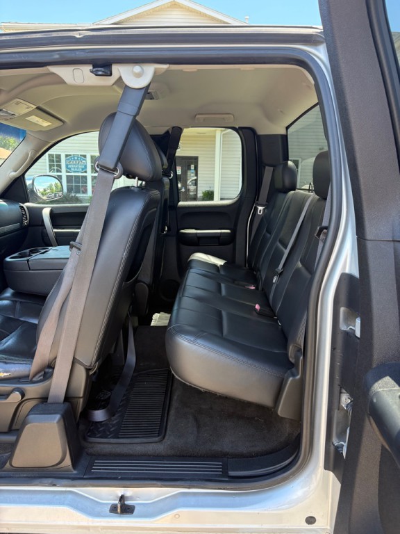 2011 Chevrolet Silverado 1500 Image 12