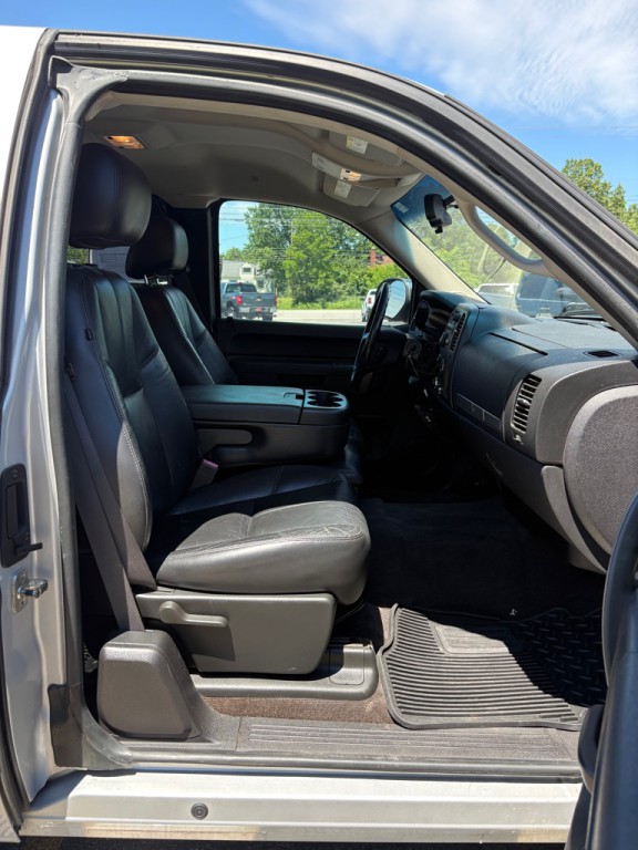 2011 Chevrolet Silverado 1500 Image 13